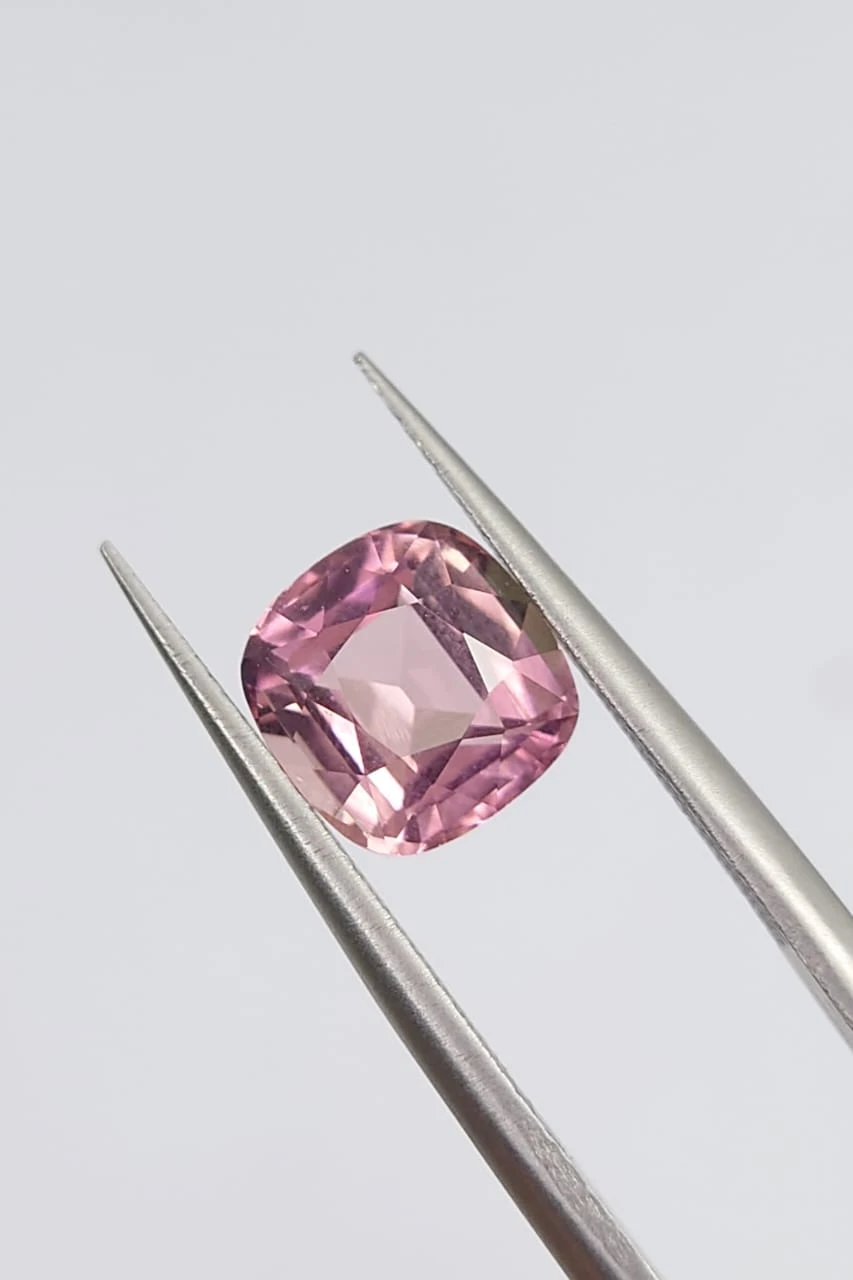 2.05ct Natural Pink Tourmaline Cushion Cut Loose gemstone From  Afghanistan — view 7